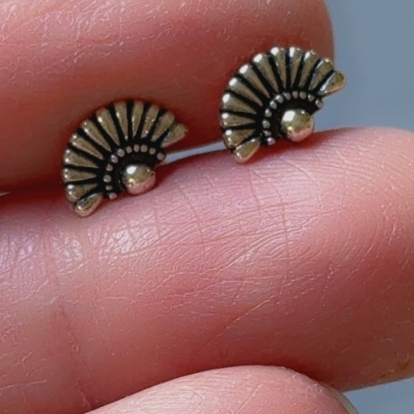 Sterling Silver Fan Stud Earrings - Picture 3 of 9